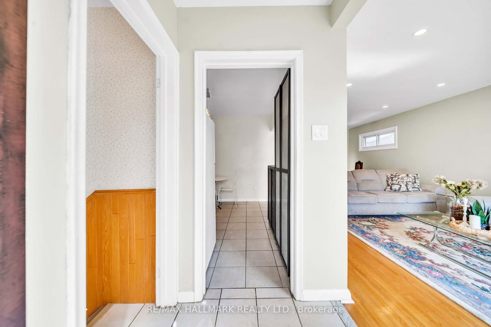 1557 Pharmacy Avenue thumbnail 5