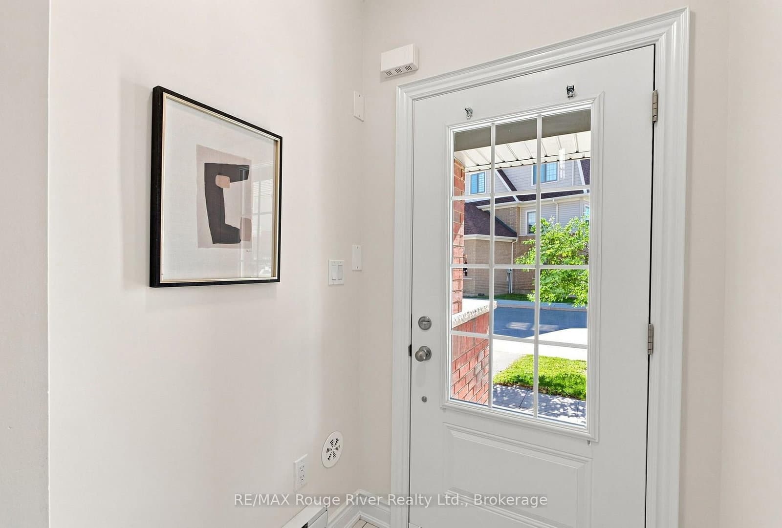 2607 Magdalen Path W thumbnail 2