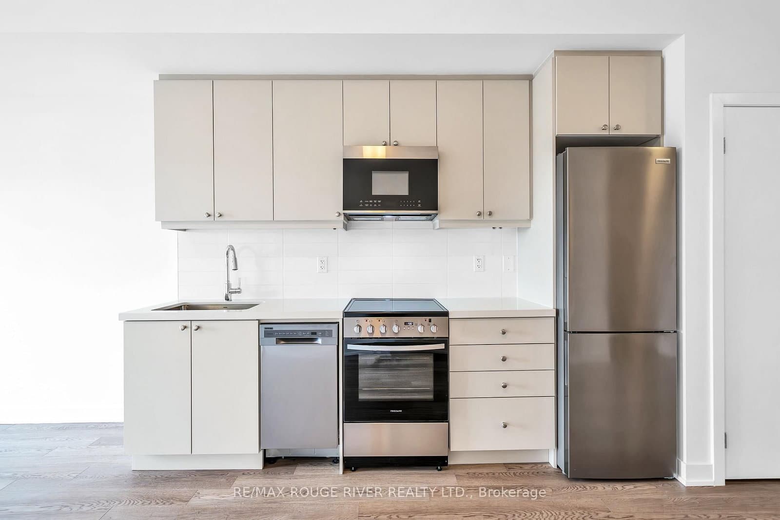 55 Clarington Boulevard, Unit 1104 thumbnail 6