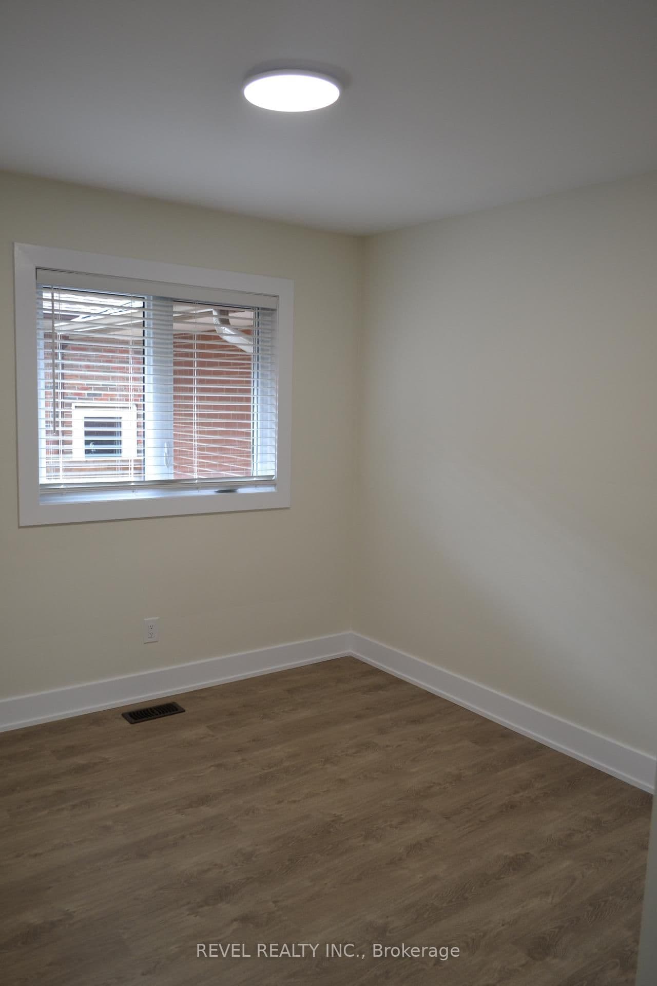 15 Cedar Brae Boulevard thumbnail 16