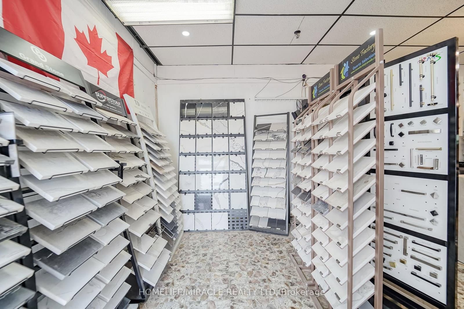 1940 Ellesmere Road, Unit 5 - Image 1