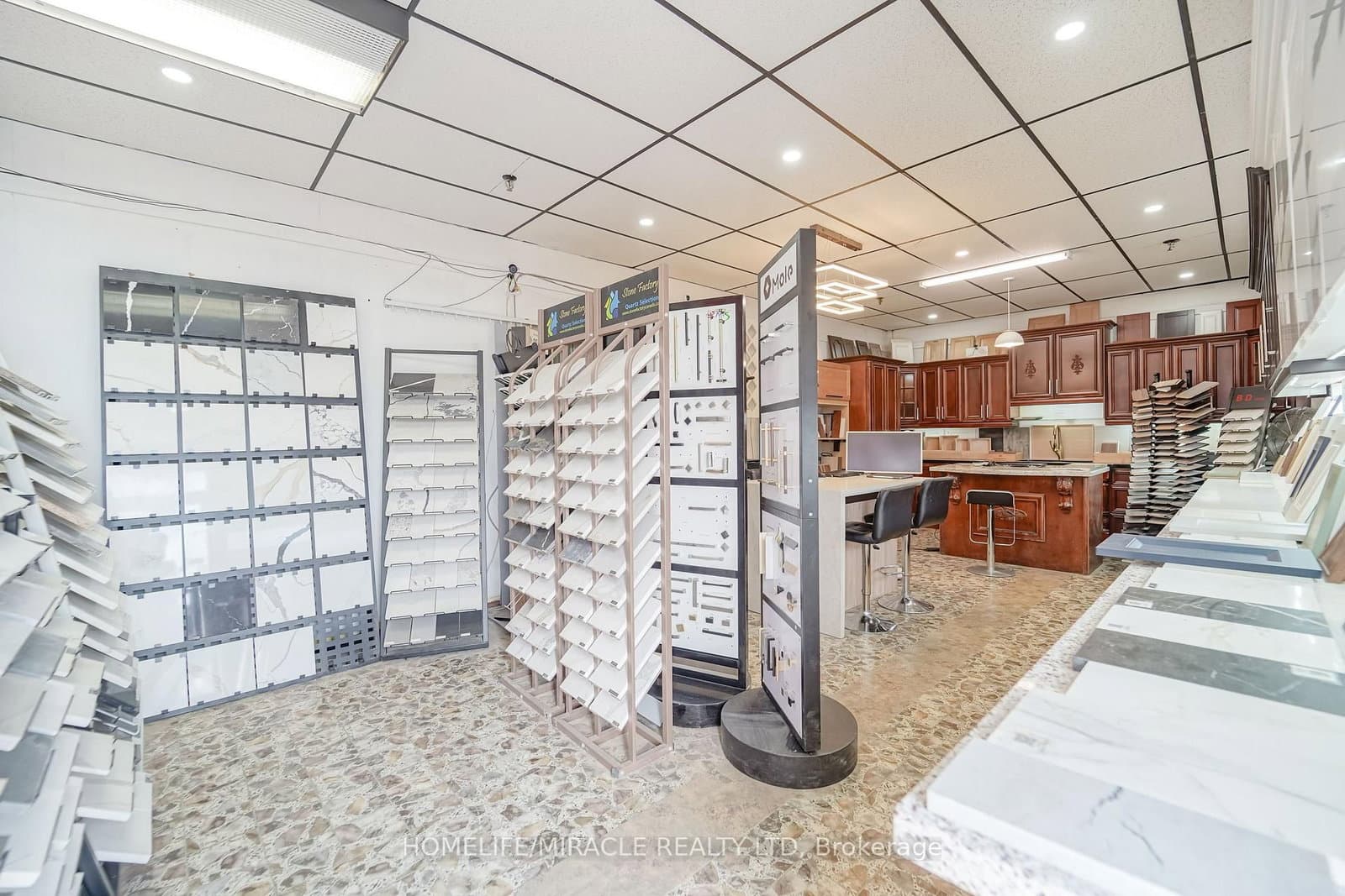 1940 Ellesmere Road, Unit 5 thumbnail 4