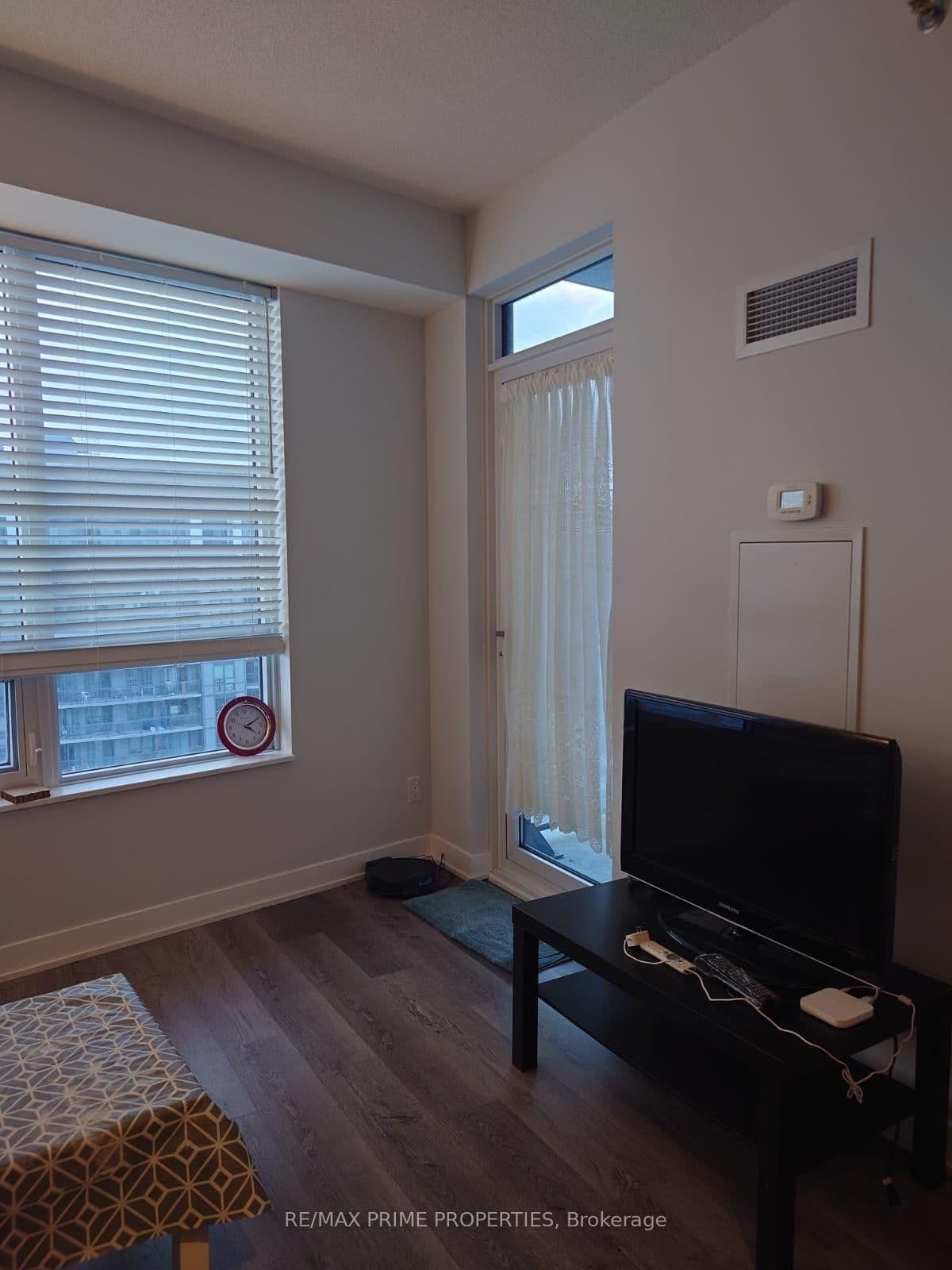 195 Bonis Avenue, Unit 2013 thumbnail 8