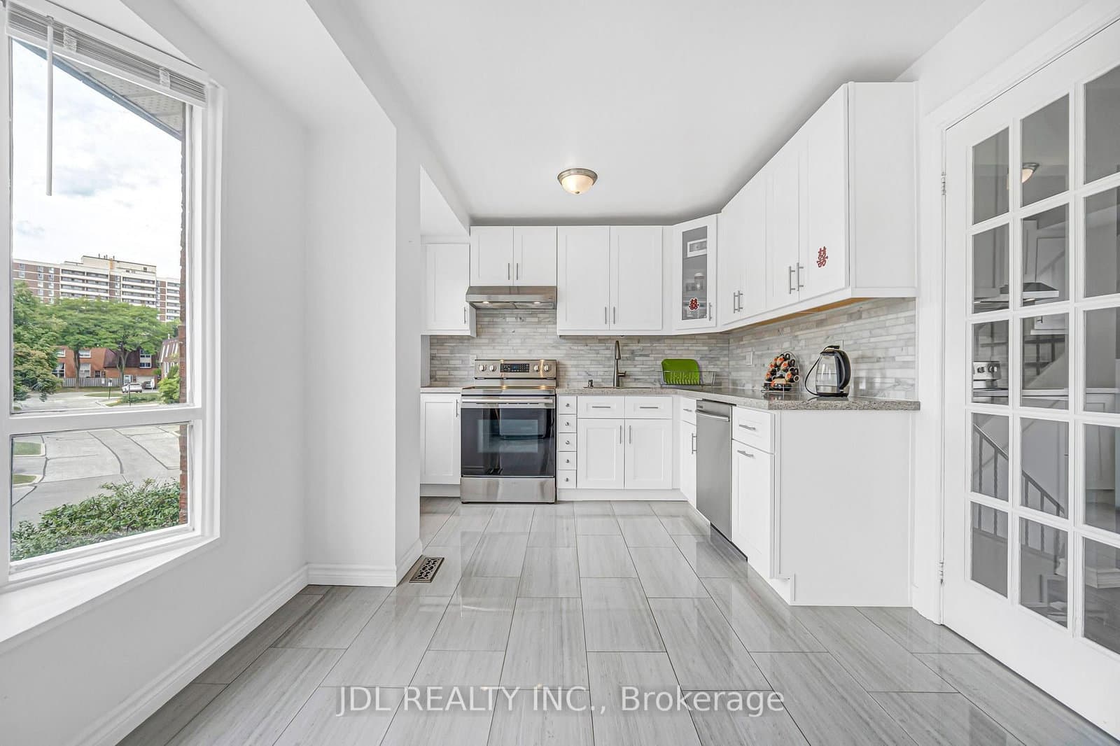100 Bridletowne Circle, Unit 33 thumbnail 22