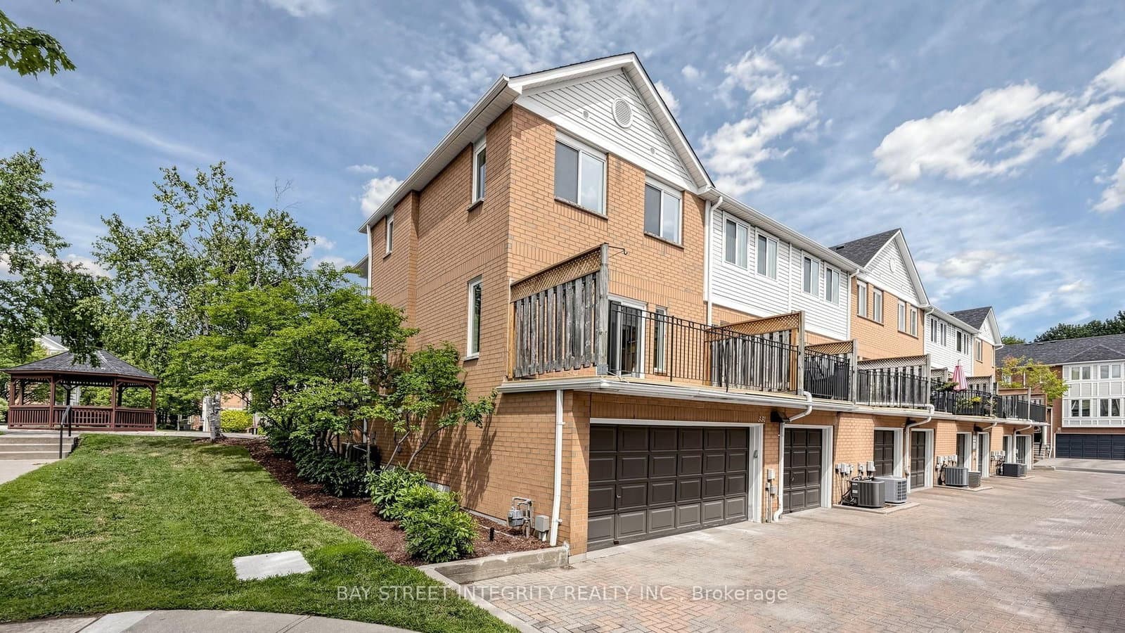 83 Mondeo Drive, Unit 331 thumbnail 2