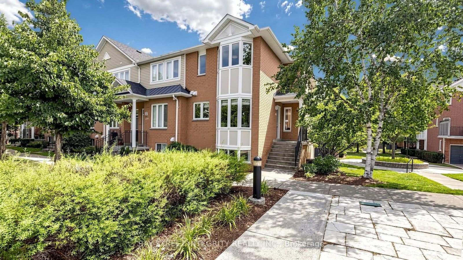 83 Mondeo Drive, Unit 331 thumbnail 3