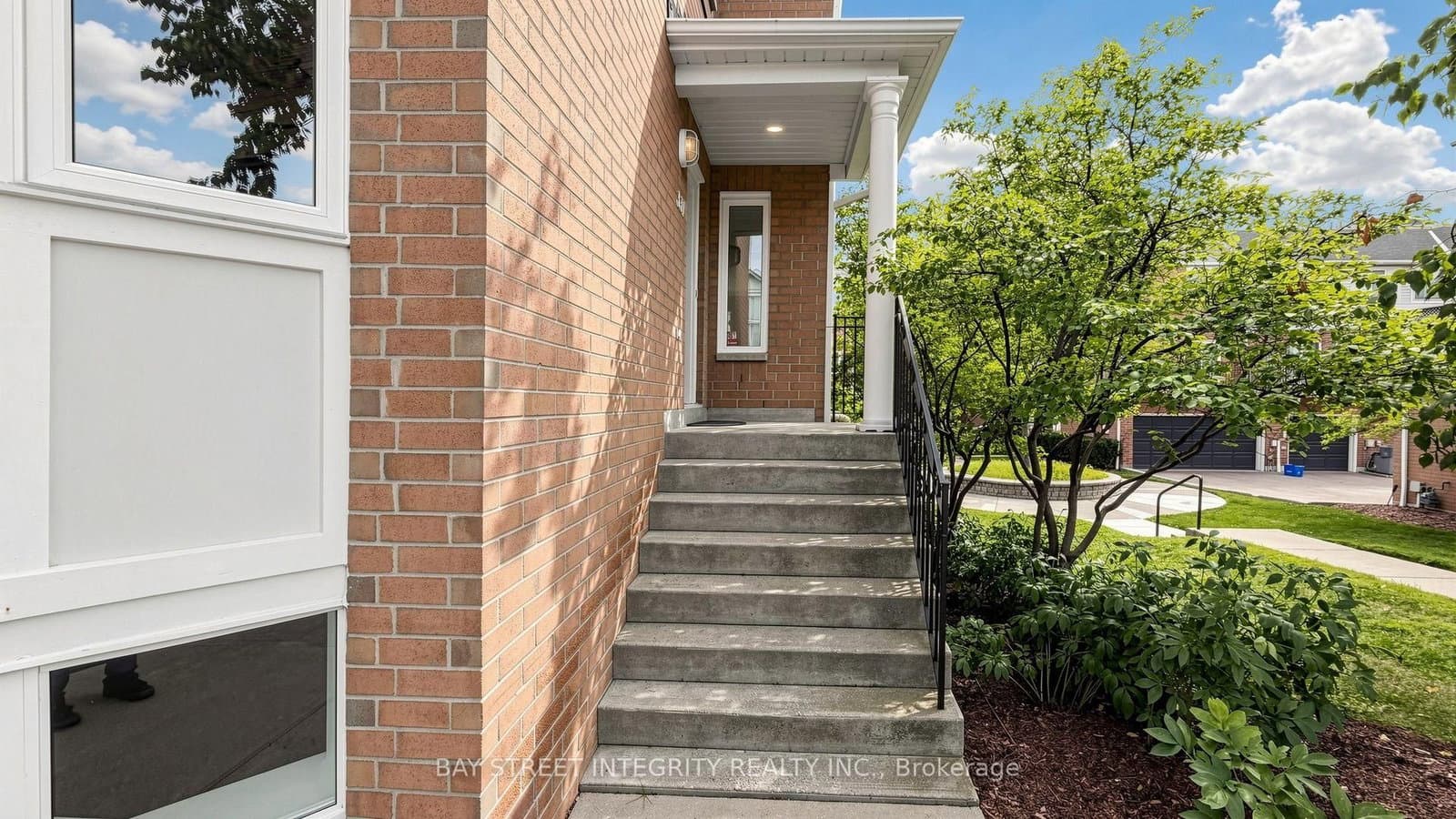 83 Mondeo Drive, Unit 331 thumbnail 4