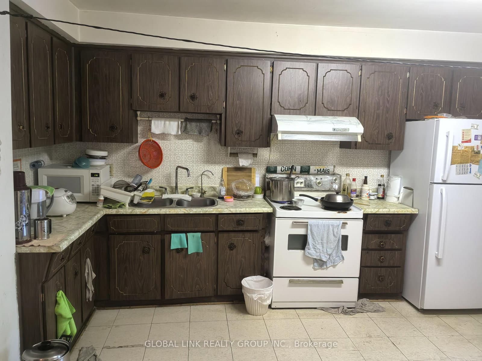 1346 Danforth Avenue thumbnail 9