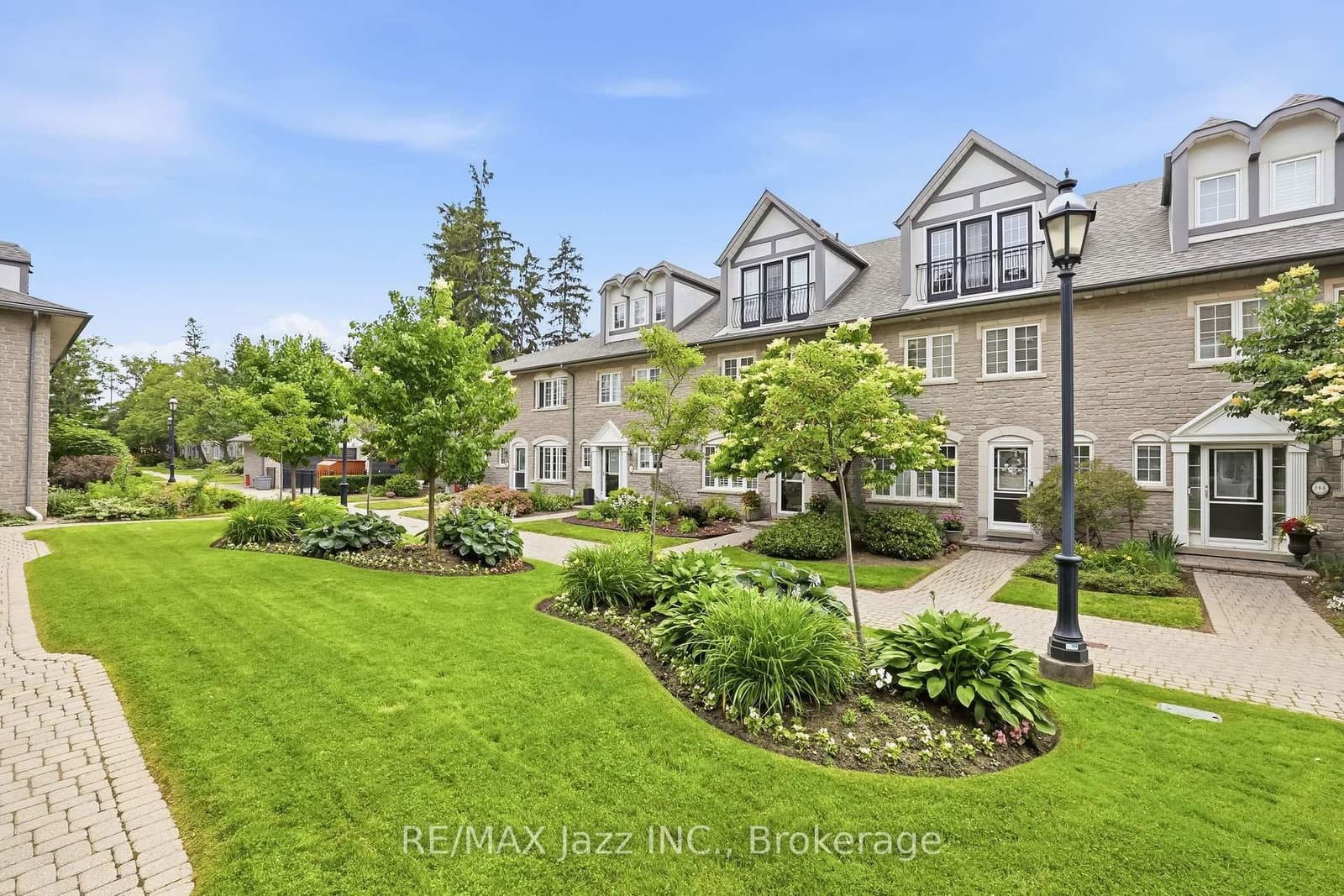 1995 Royal Road, Unit 115 thumbnail 2