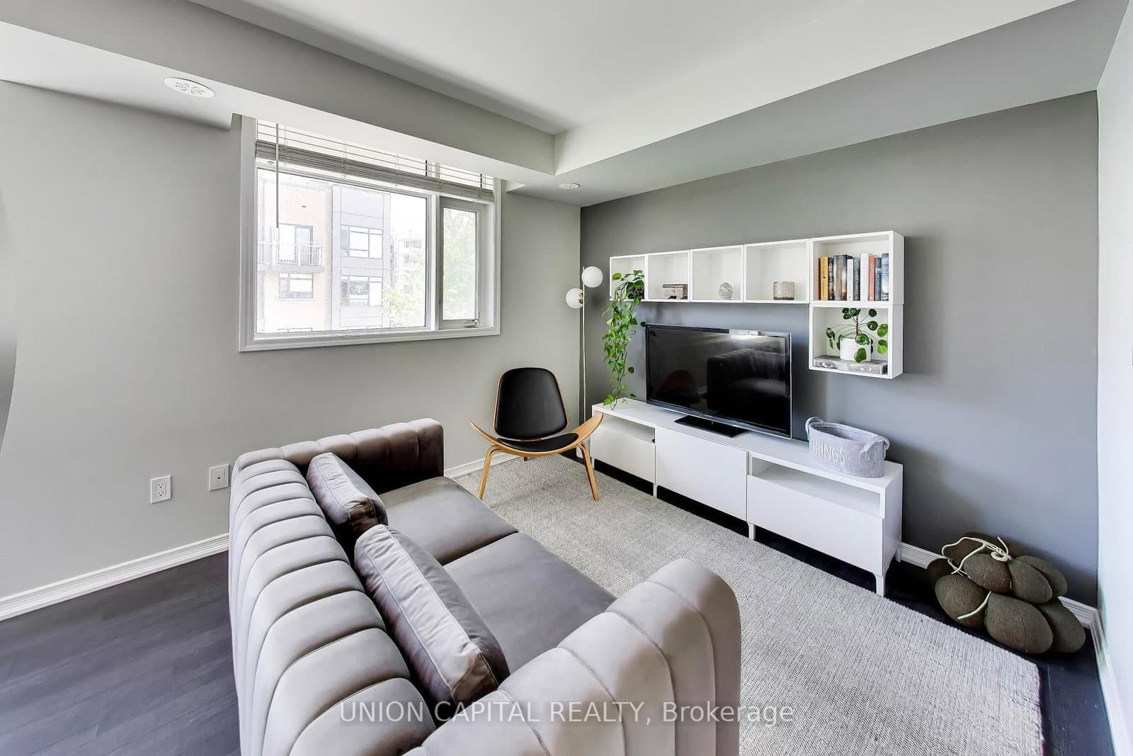 1070 Progress Road, Unit 309 thumbnail 6