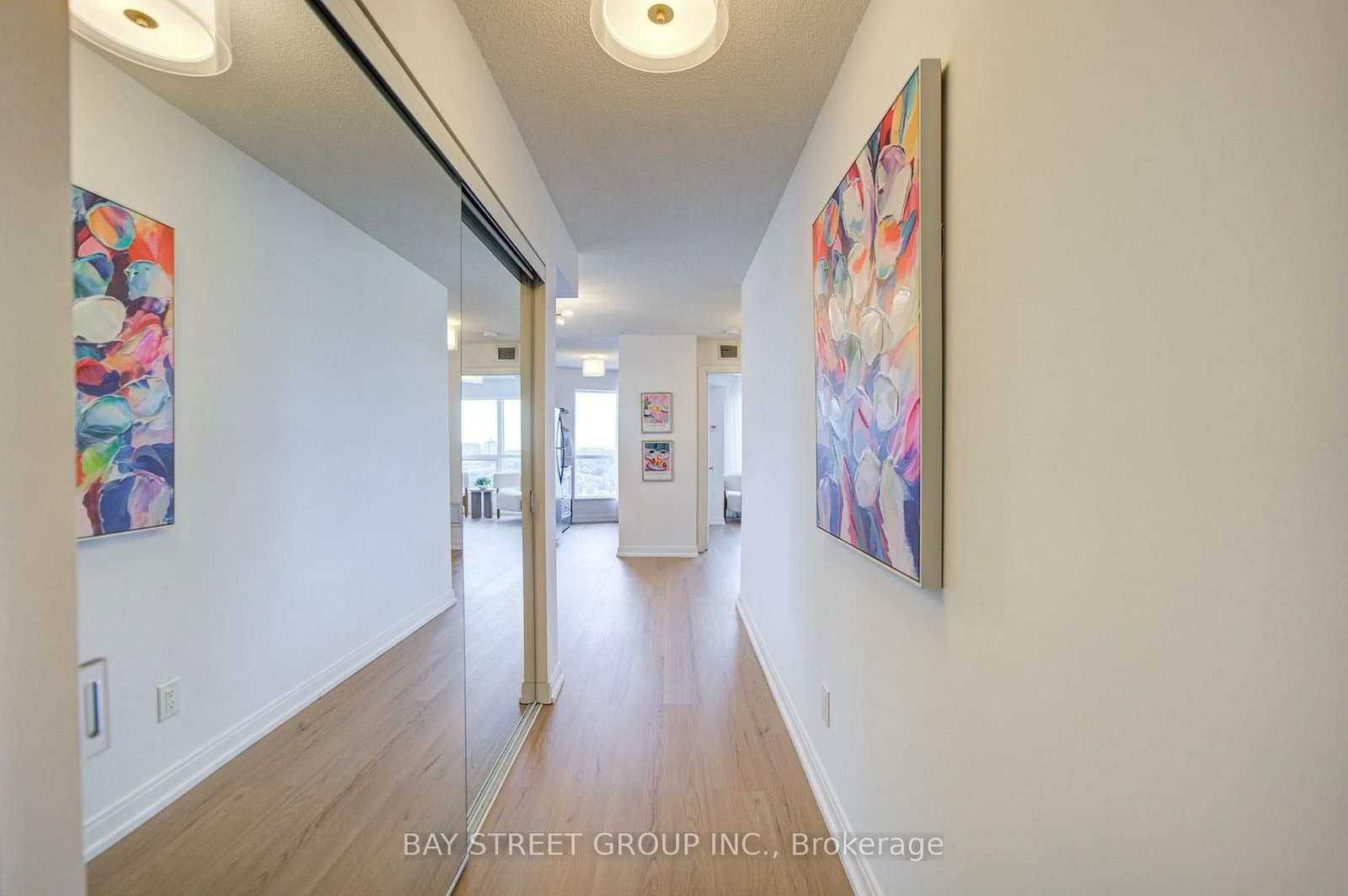 151 Village Green Square, Unit 1908 thumbnail 26