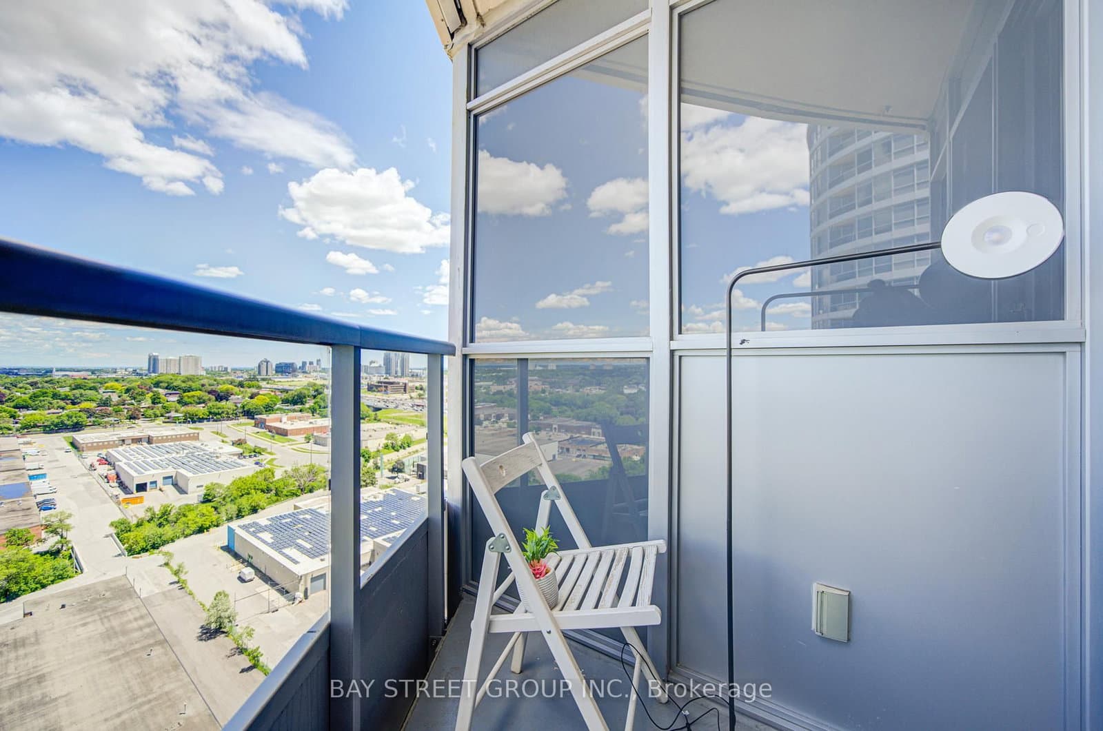 151 Village Green Square, Unit 1908 thumbnail 33