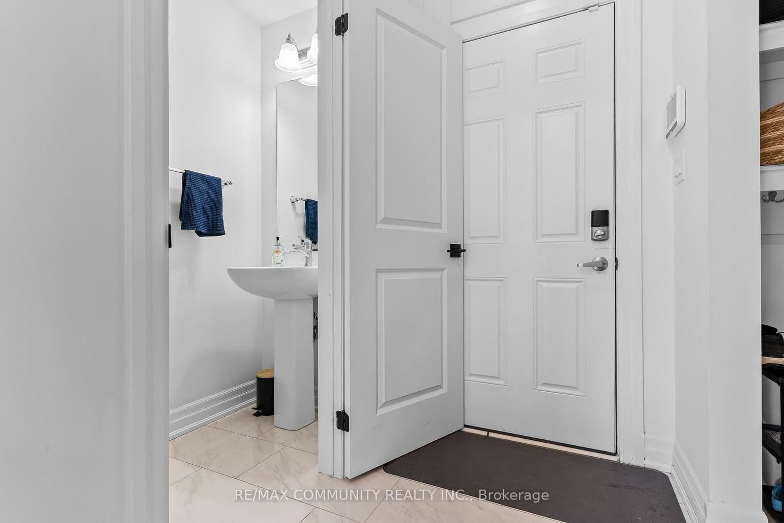 2879 Foxden Square thumbnail 13