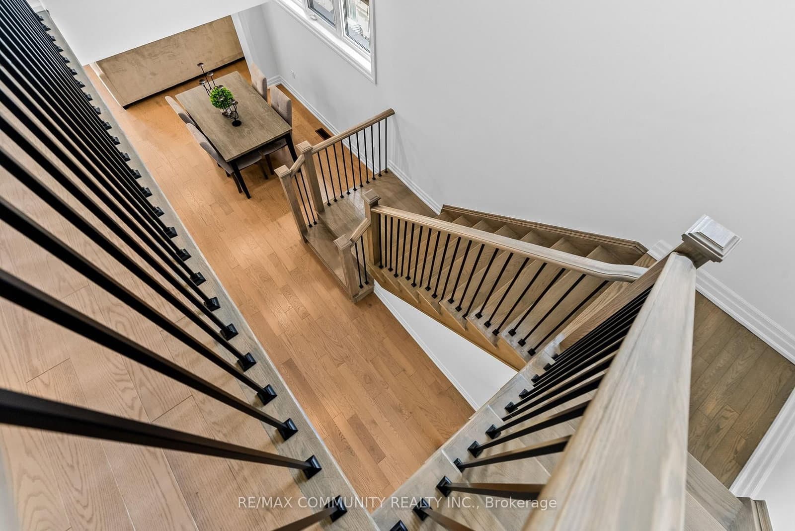 2879 Foxden Square thumbnail 14