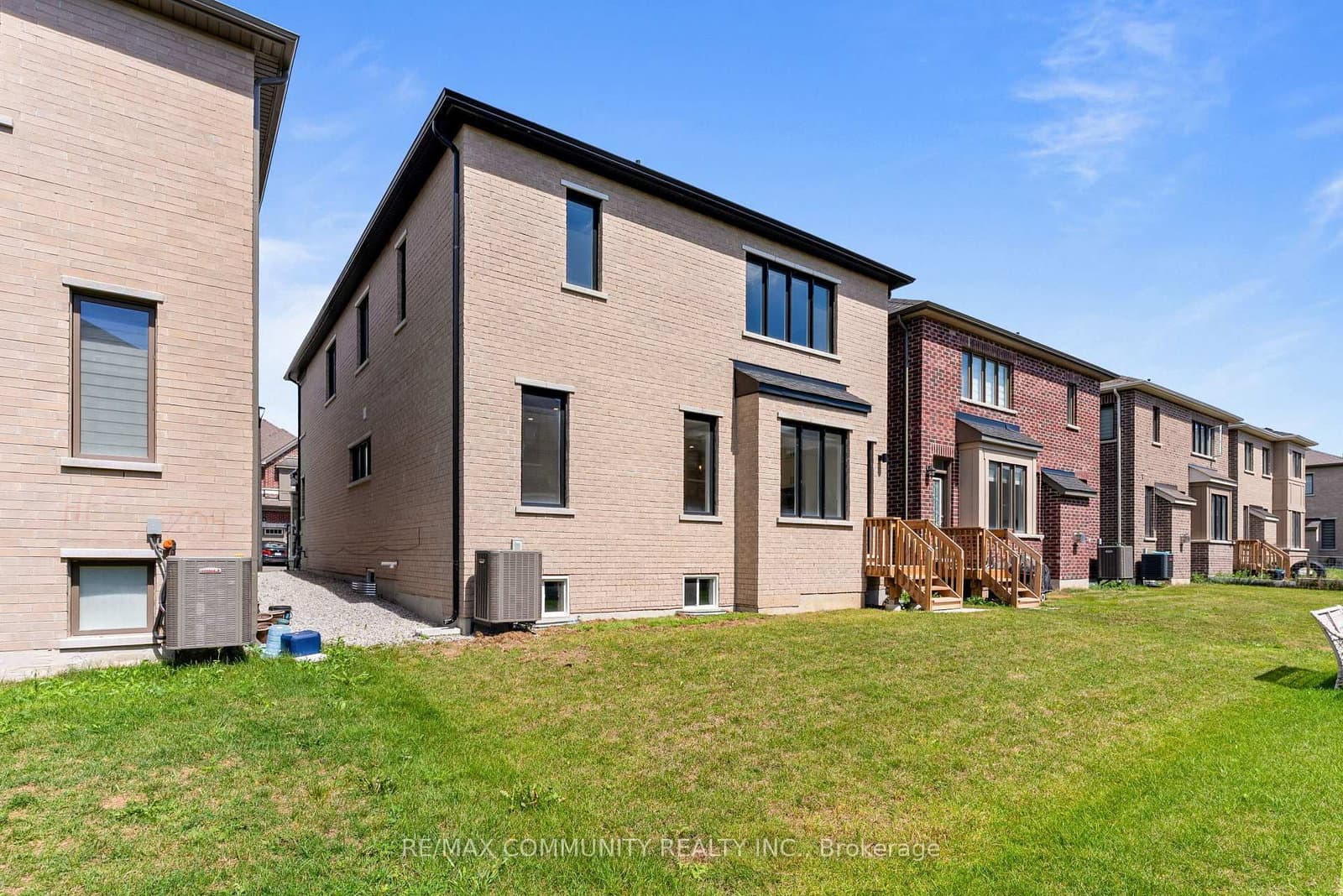 2879 Foxden Square thumbnail 27