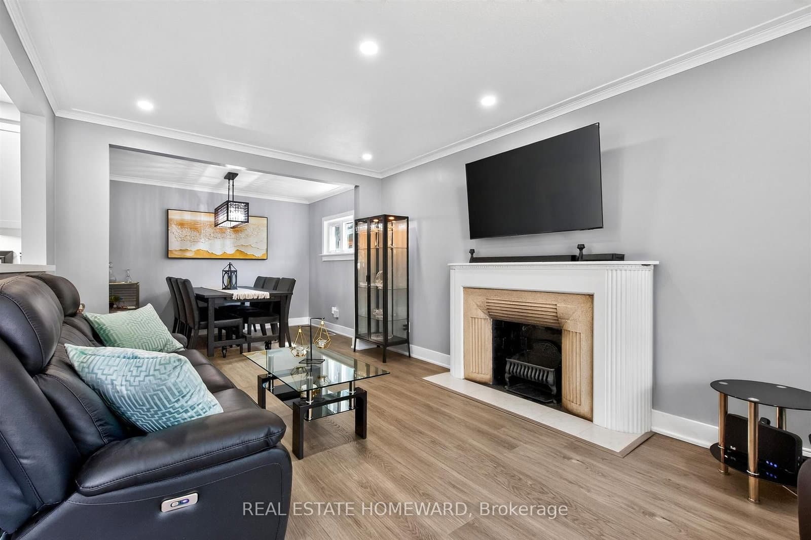 413 O'Connor Drive thumbnail 3