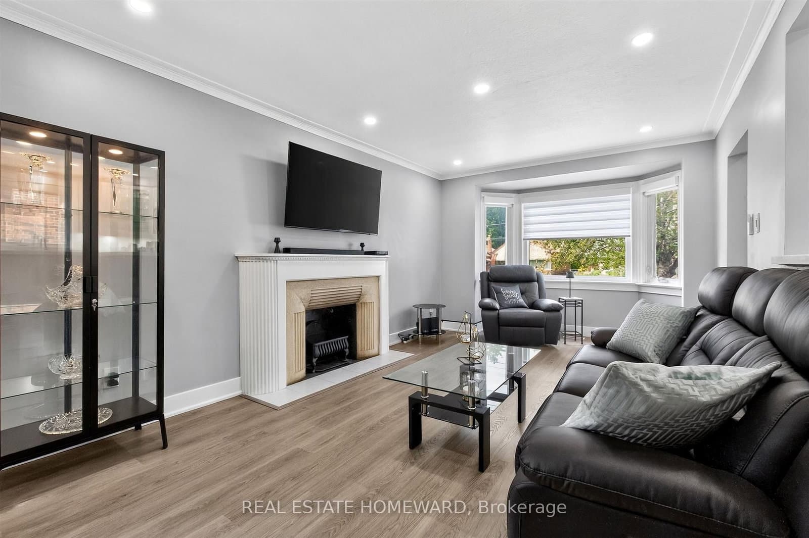 413 O'Connor Drive thumbnail 4