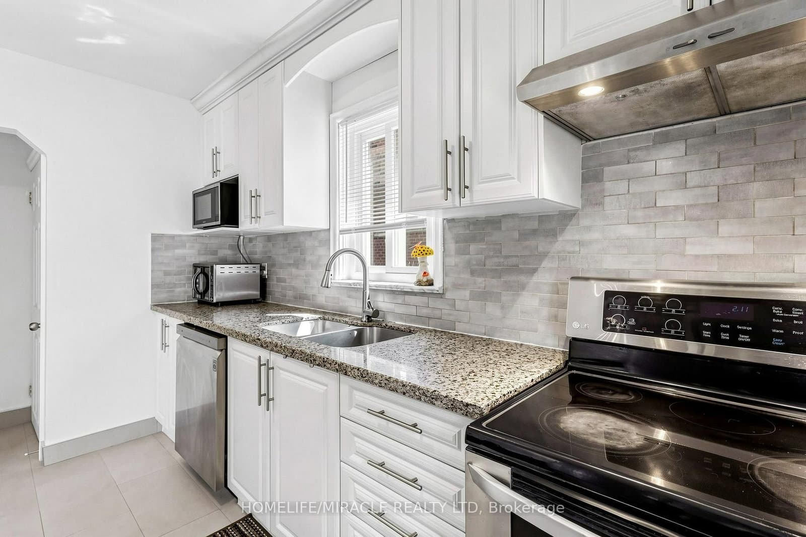 470 Midland Avenue thumbnail 19