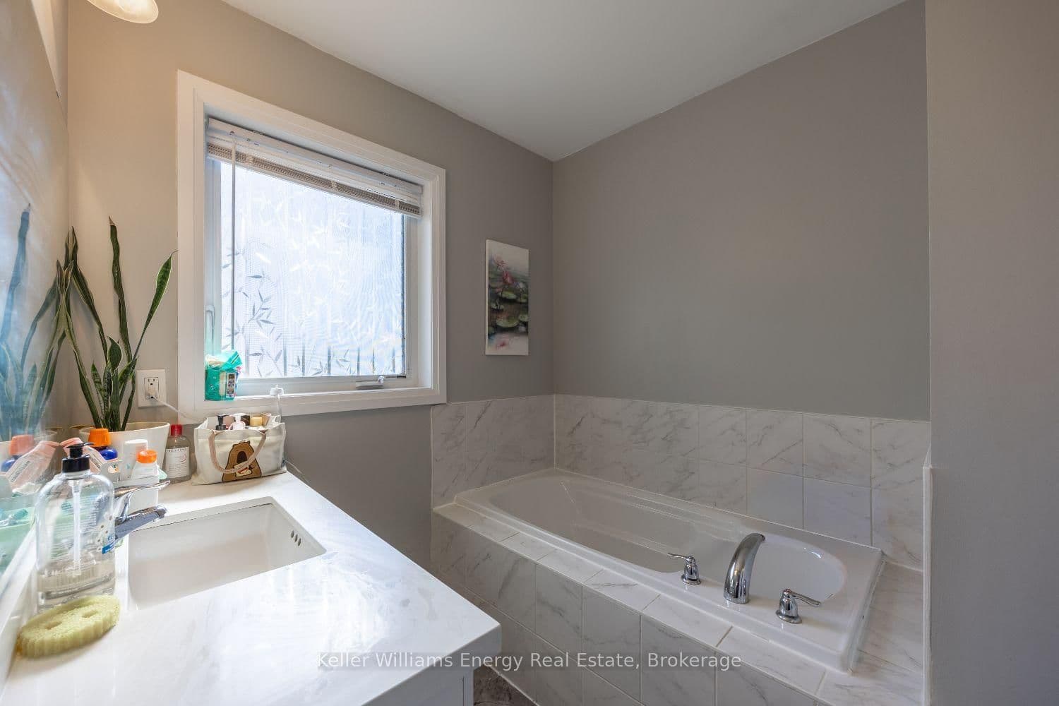 72 Longshore Way thumbnail 9