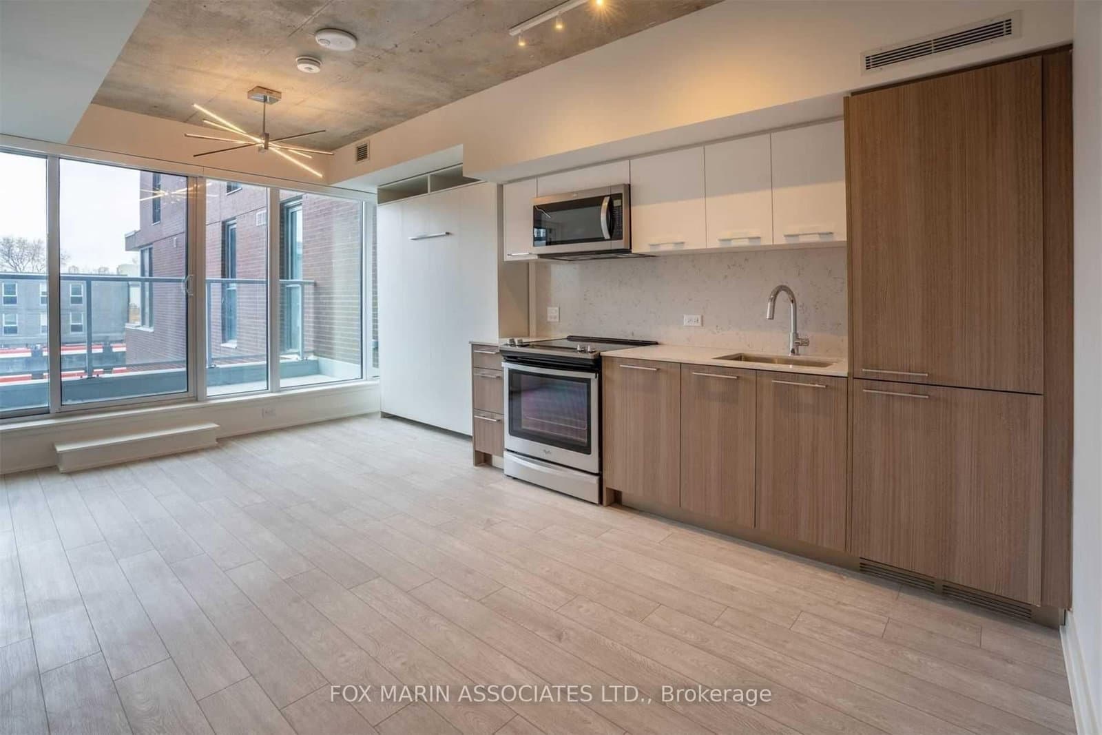 30 Baseball Place, Unit 332 thumbnail 2