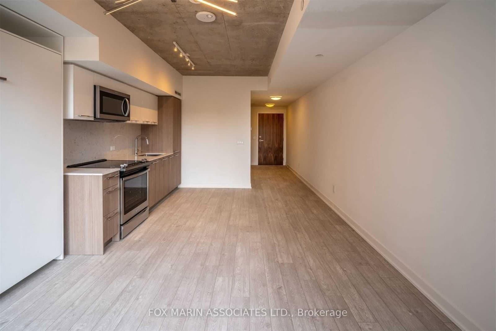 30 Baseball Place, Unit 332 thumbnail 9