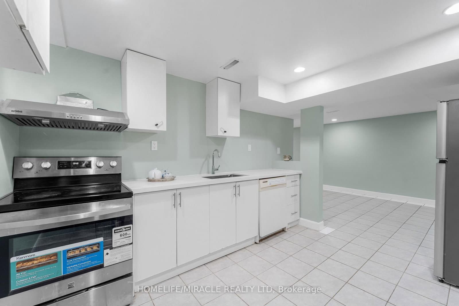 203 Centennial Road thumbnail 30
