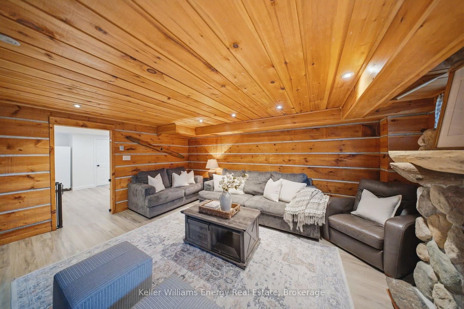 233 Phillip Murray Avenue thumbnail 24