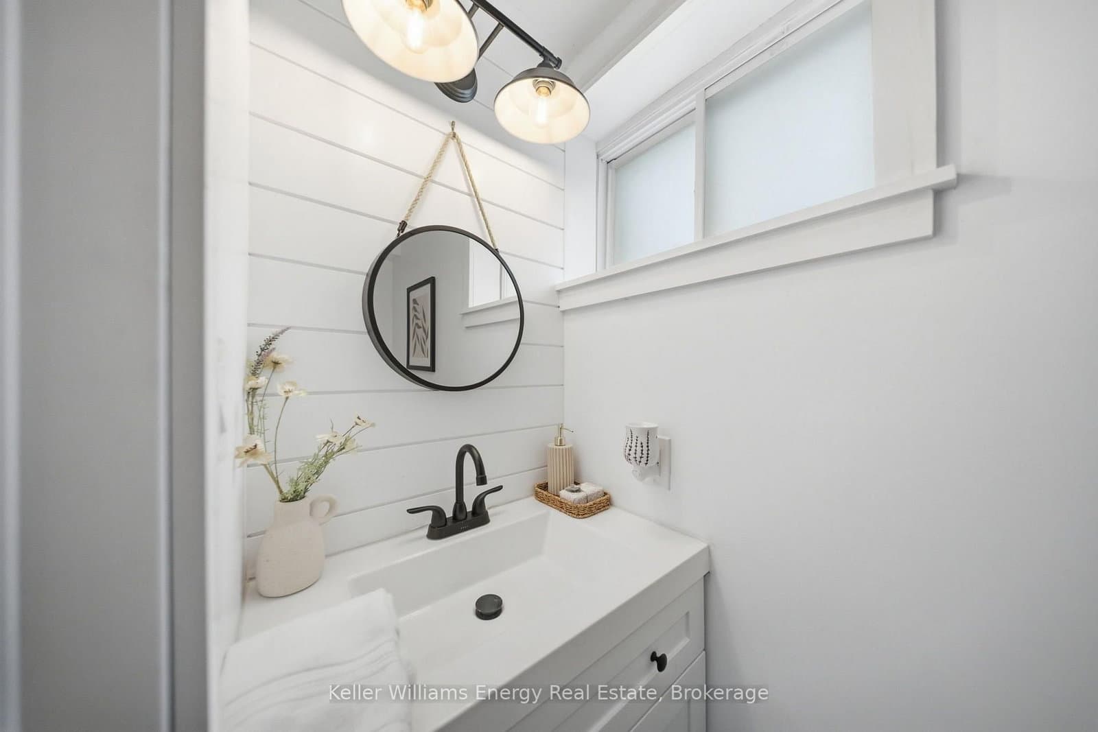 233 Phillip Murray Avenue thumbnail 26