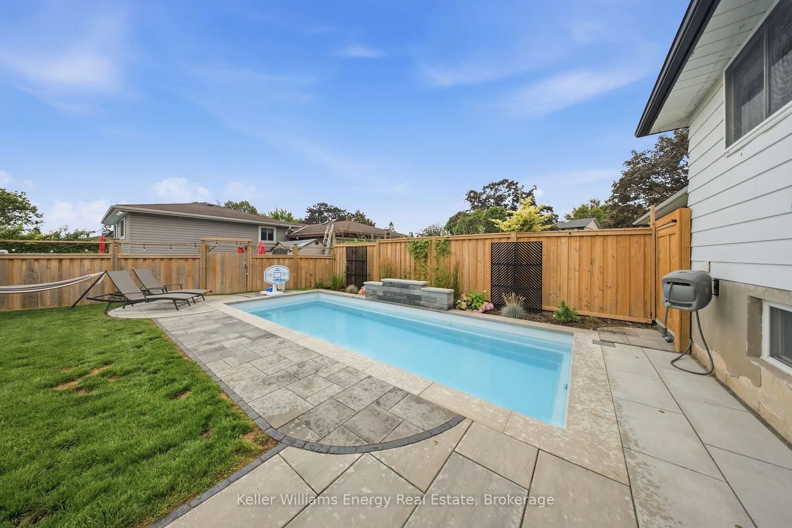 233 Phillip Murray Avenue thumbnail 34