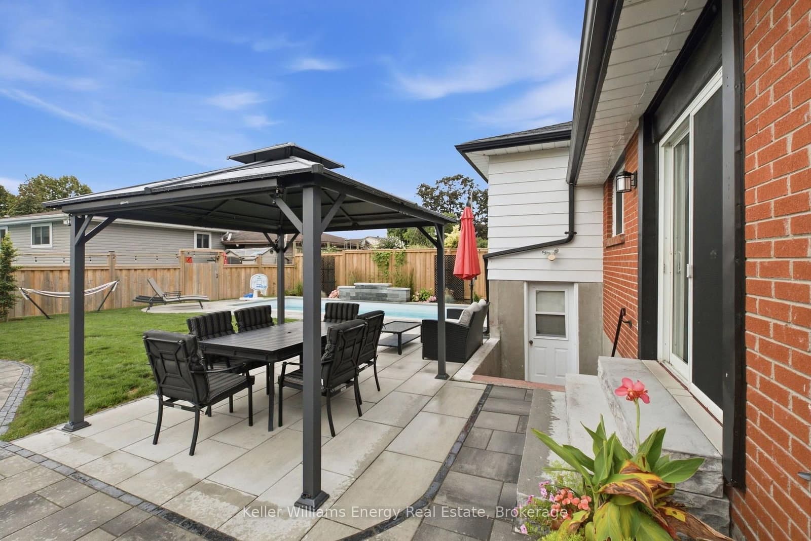 233 Phillip Murray Avenue thumbnail 38
