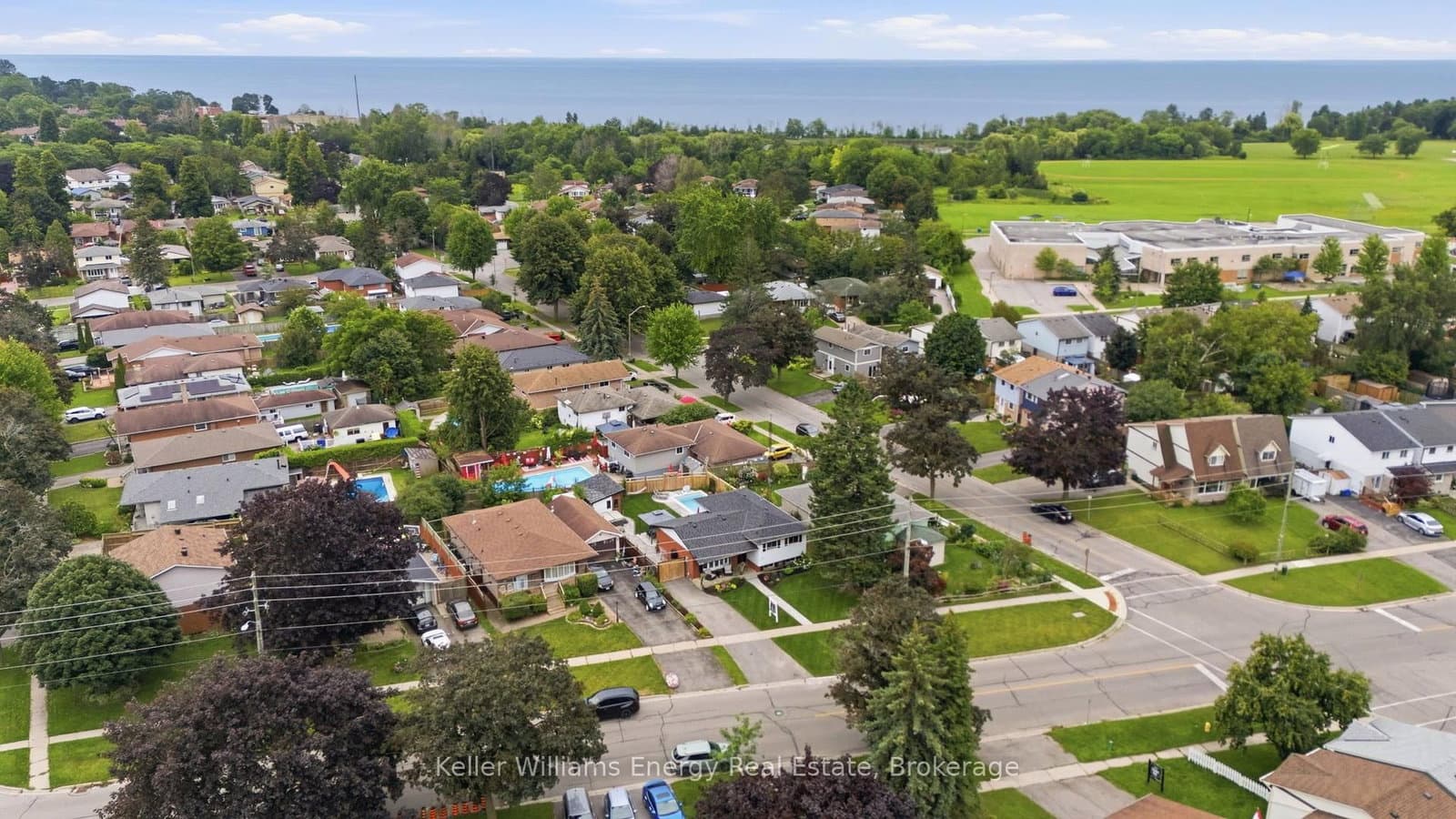 233 Phillip Murray Avenue thumbnail 42