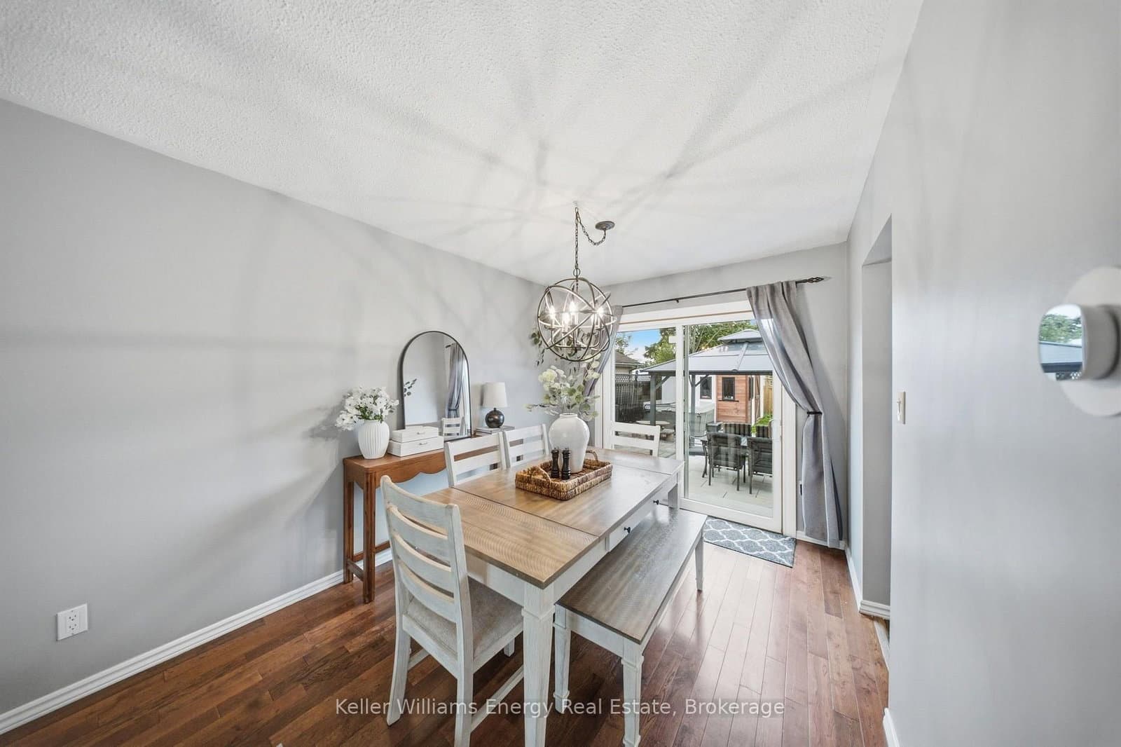 233 Phillip Murray Avenue thumbnail 9