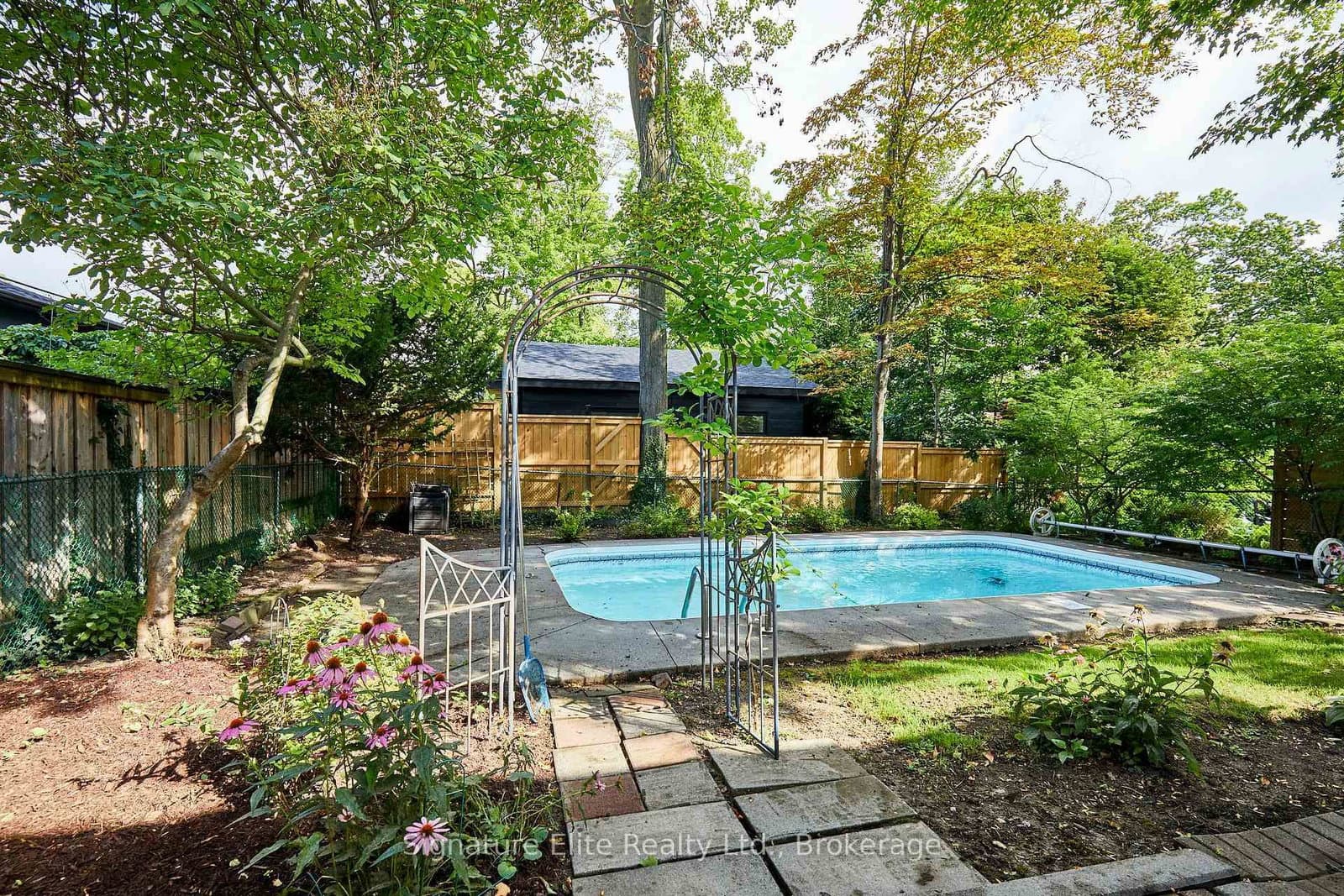 7 Lyncroft Drive thumbnail 16