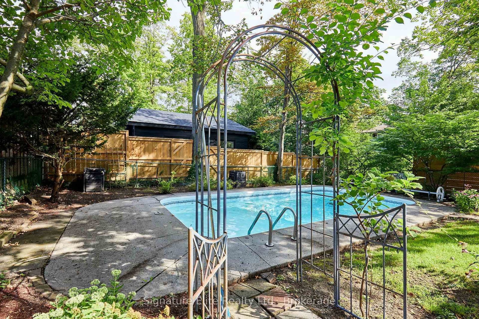 7 Lyncroft Drive thumbnail 2