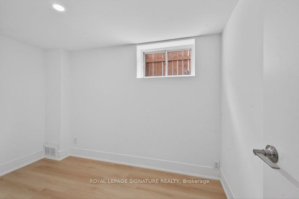 297 Kennedy Road, Unit Basement thumbnail 8