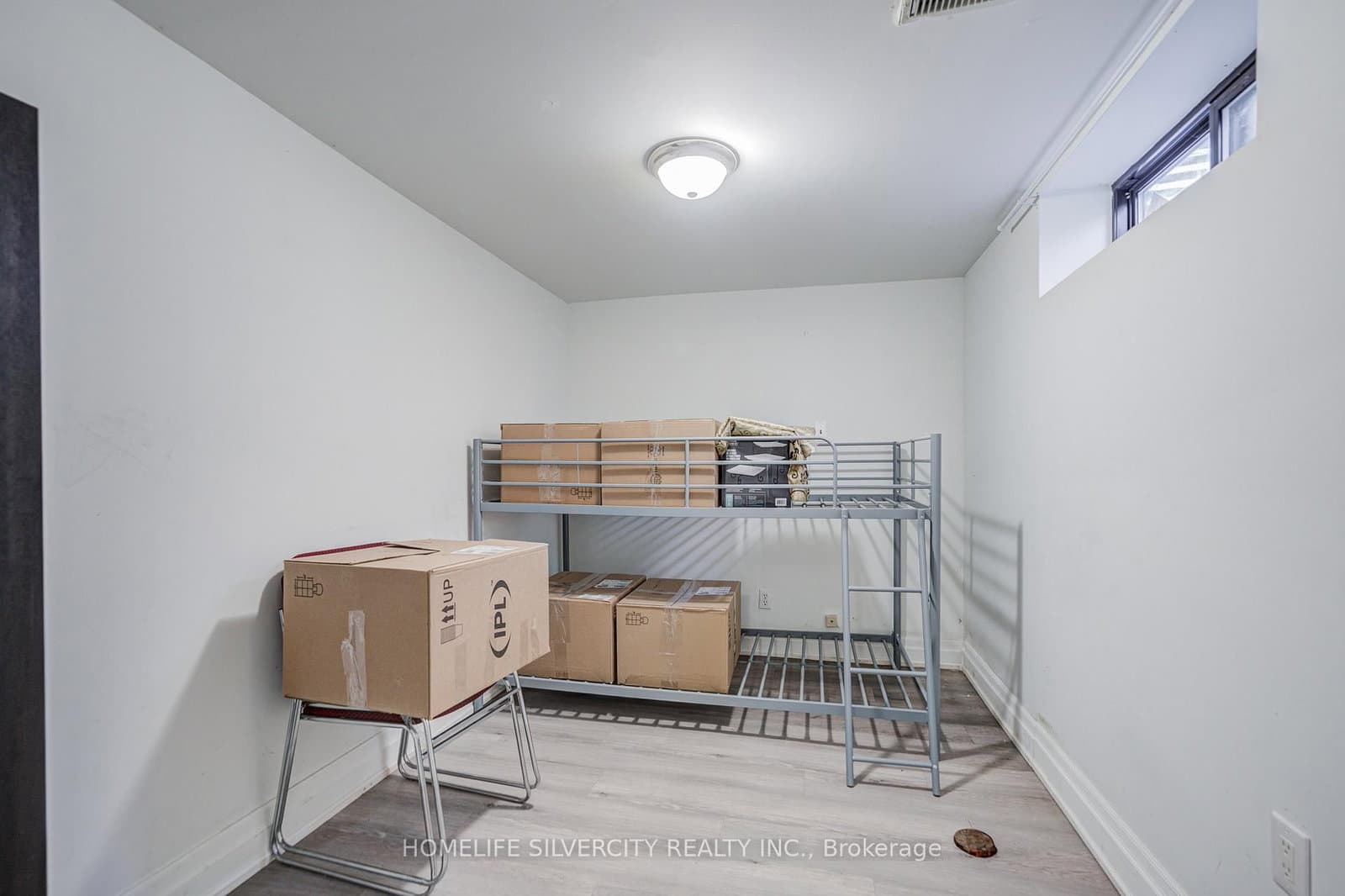 160 Purvis Crescent thumbnail 19