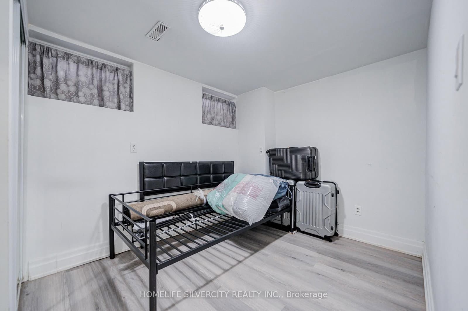 160 Purvis Crescent thumbnail 21