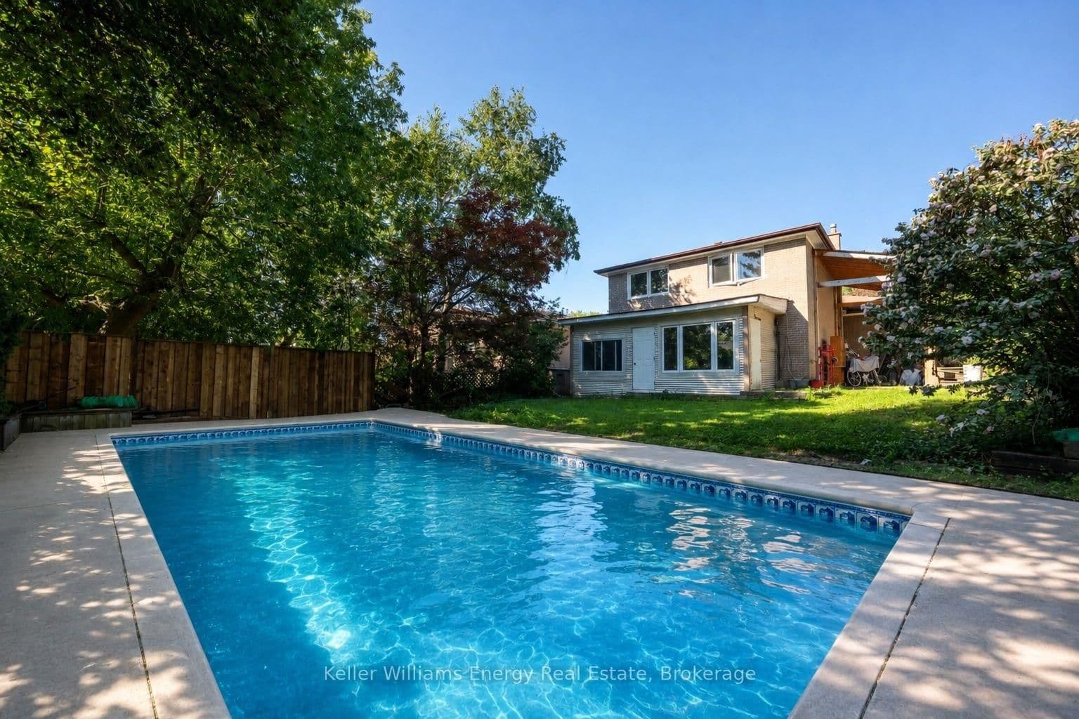 162 Merkley Square thumbnail 16