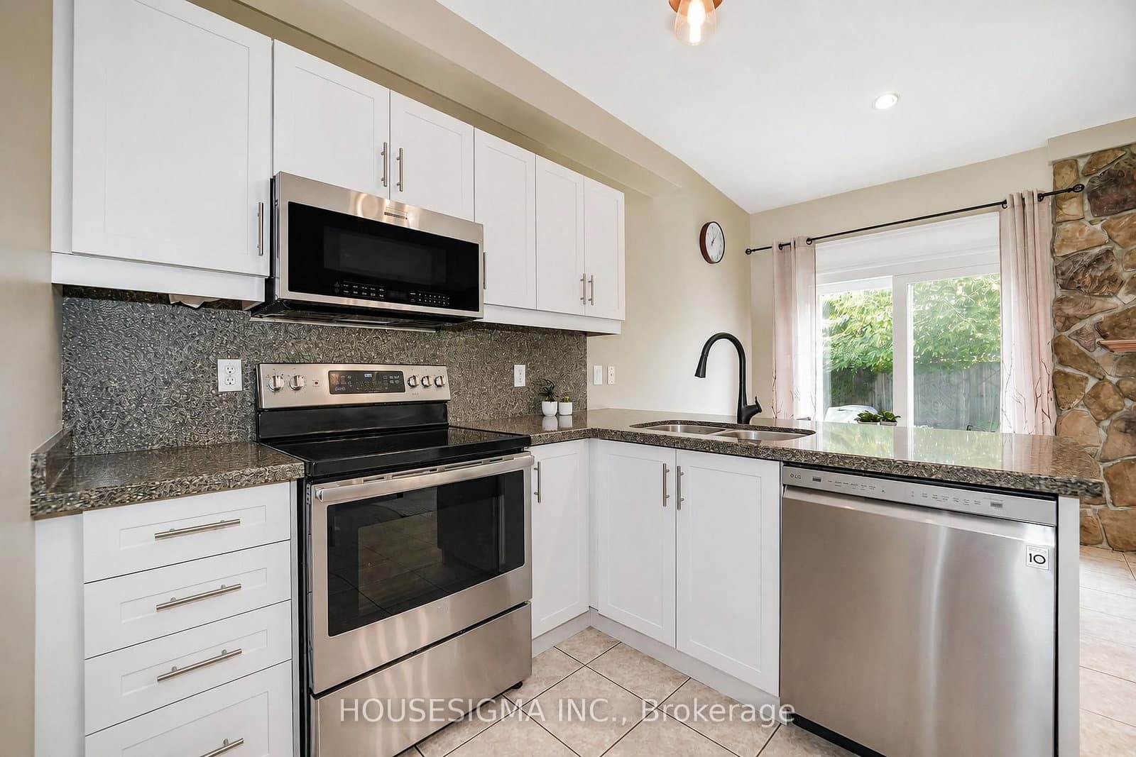 97 Bach Avenue thumbnail 14