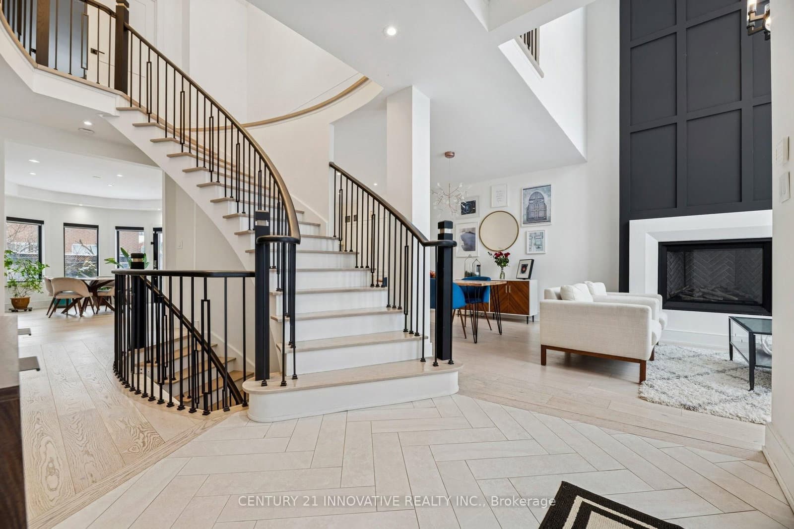 6 Devonridge Crescent thumbnail 4