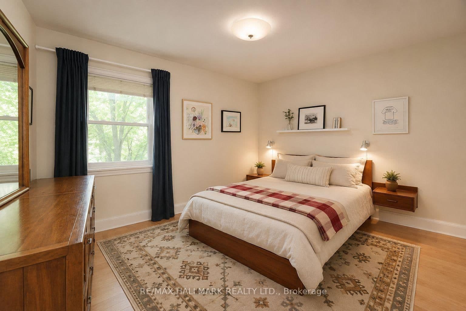 33 Stag Hill Drive thumbnail 11