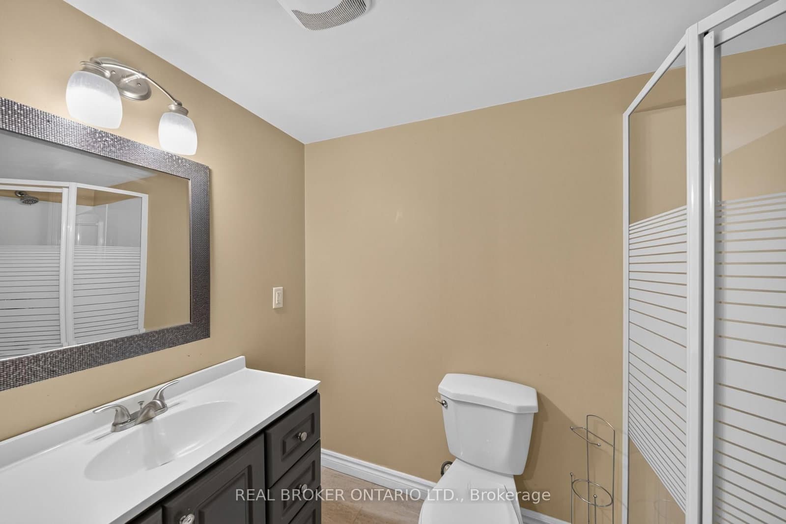 63 Eric Clarke Drive thumbnail 29