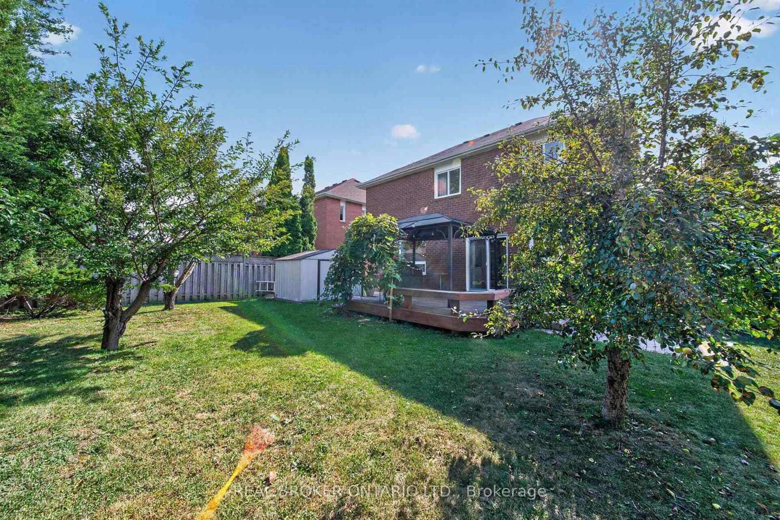 63 Eric Clarke Drive thumbnail 34