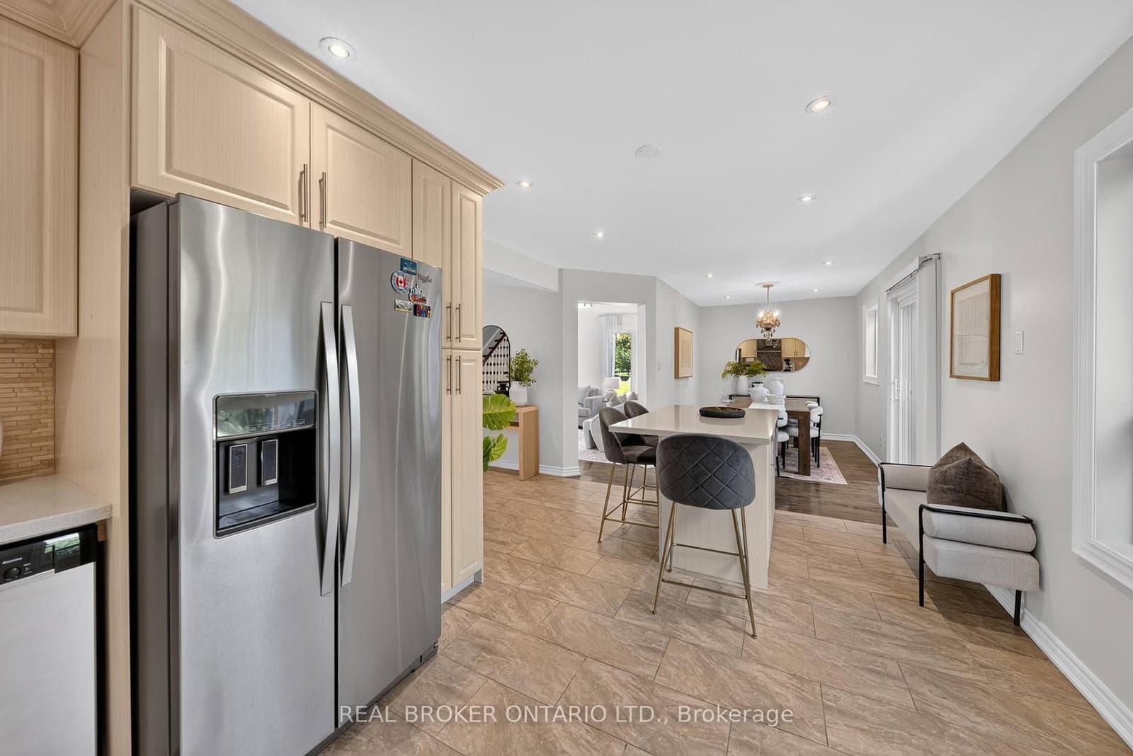63 Eric Clarke Drive thumbnail 9