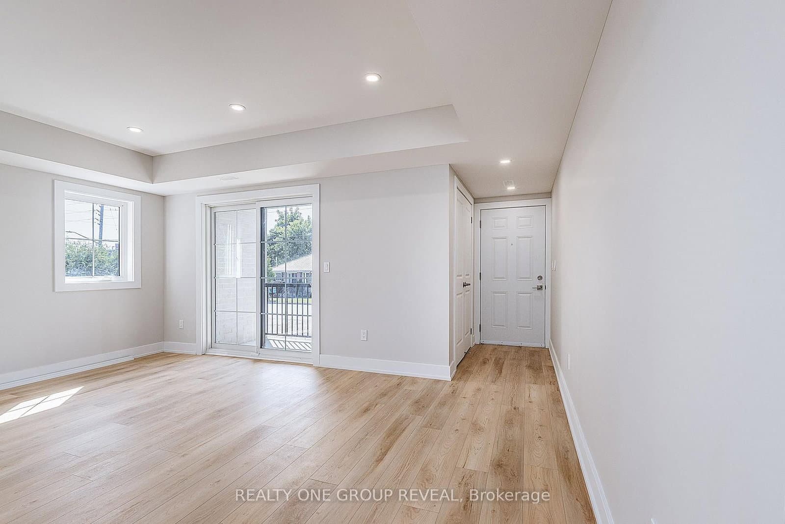 24 Queen Street, Unit 1 thumbnail 2
