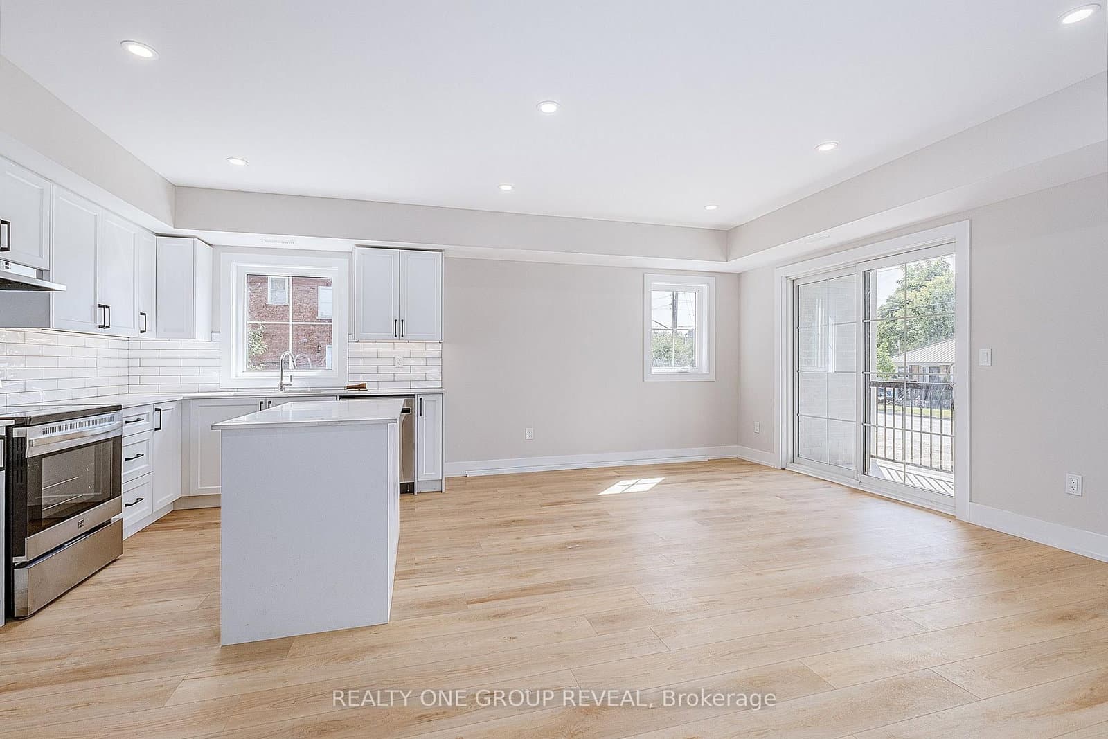 24 Queen Street, Unit 1 thumbnail 3