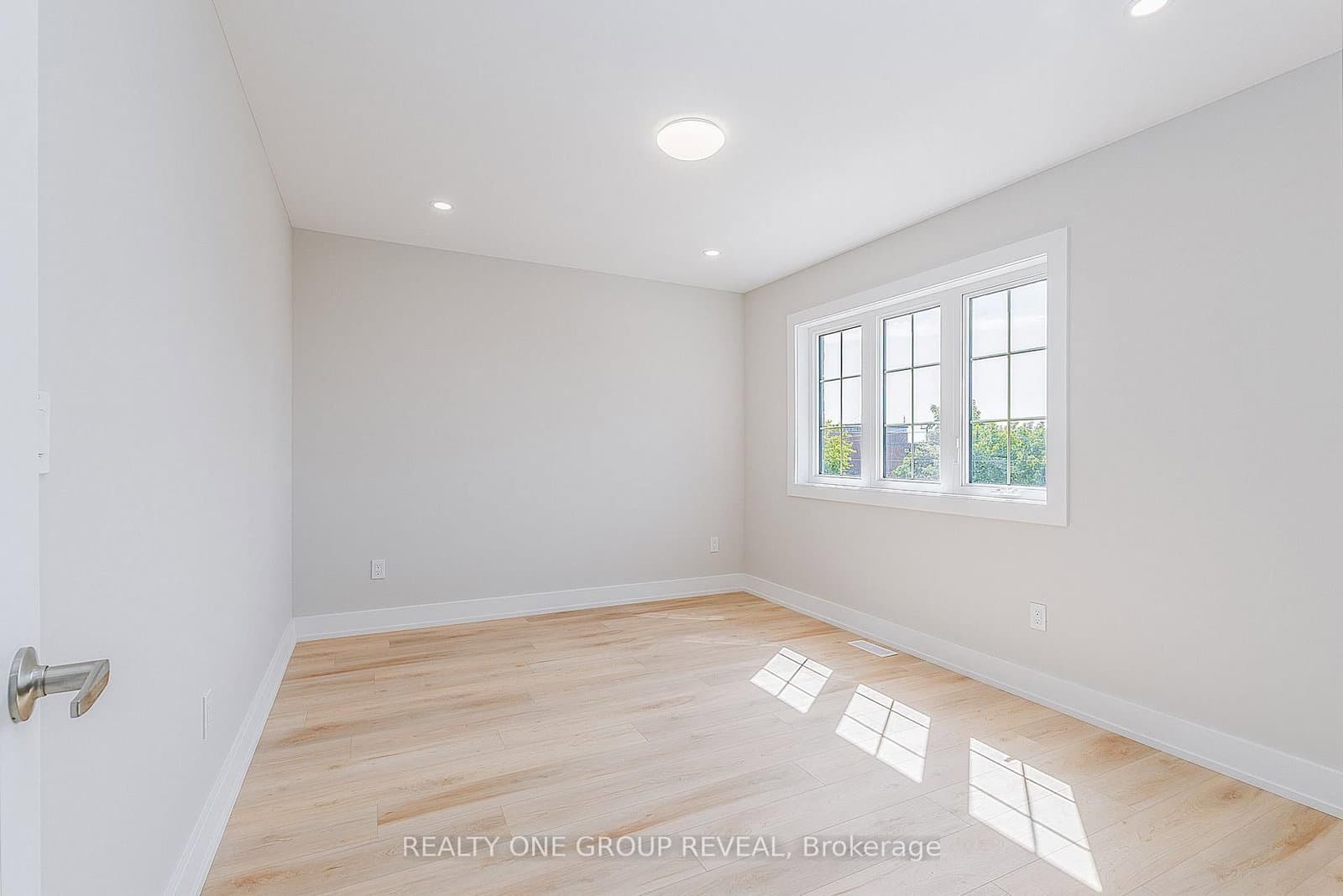 24 Queen Street, Unit 2 thumbnail 15