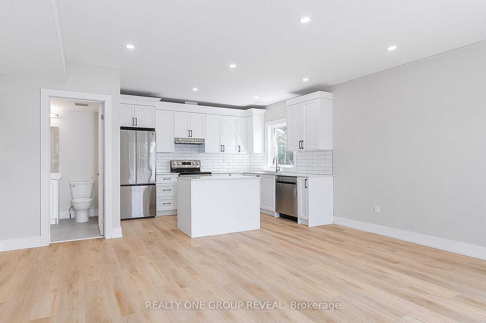 24 Queen Street, Unit 2 thumbnail 7