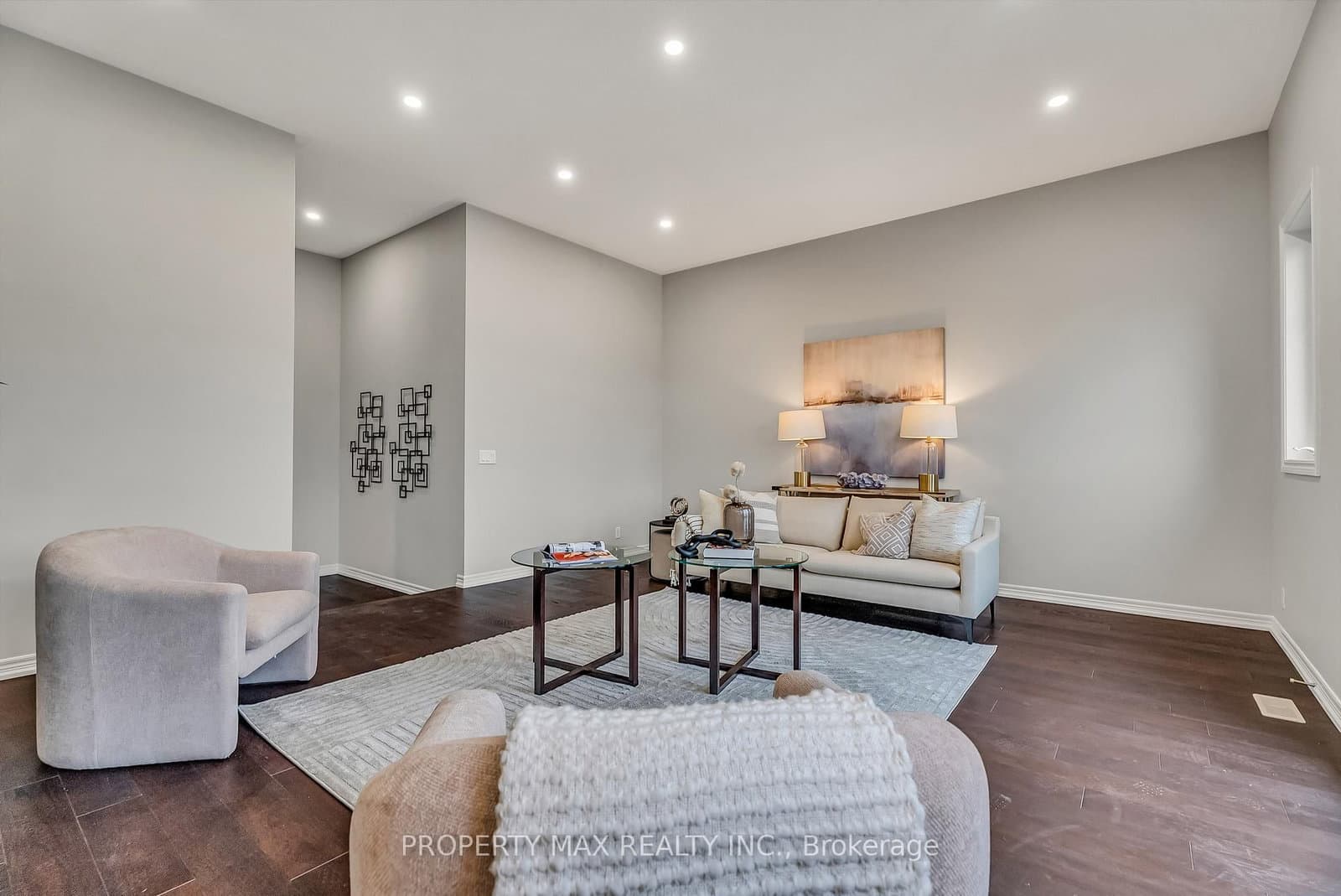 40 Britannia Avenue E thumbnail 12