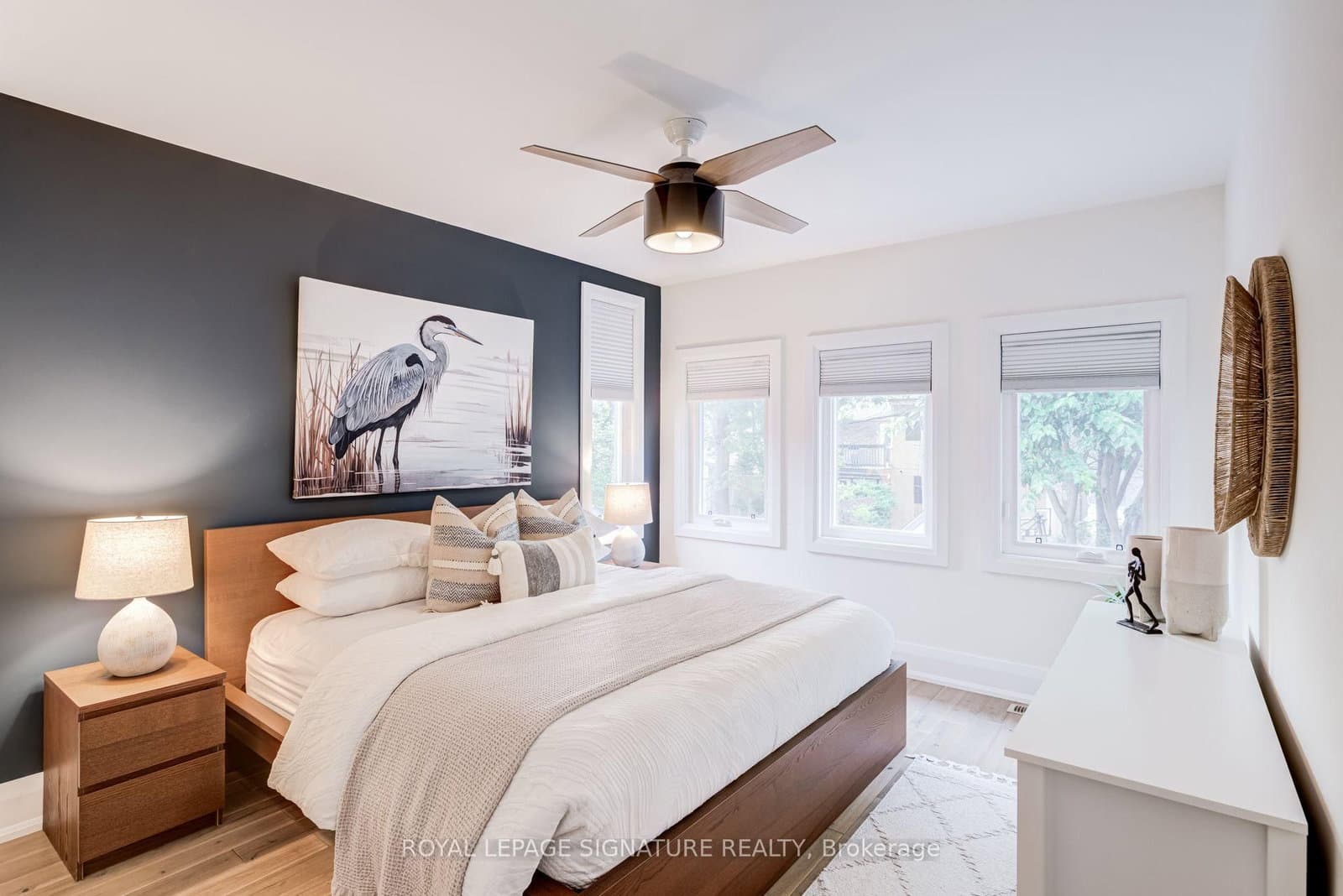 222 Queensdale Avenue thumbnail 19